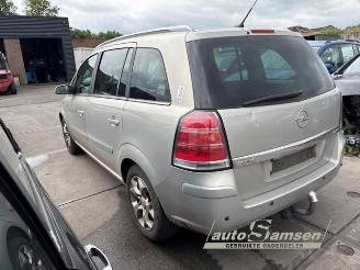 Opel Zafira Zafira (M75), MPV, 2005 / 2015 2.2 16V Direct Ecotec picture 2