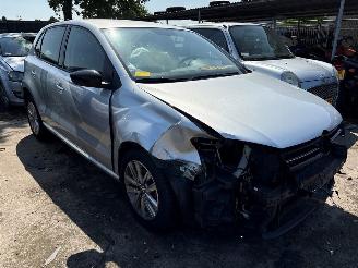 krockskadad bil auto Volkswagen Polo  2011/9