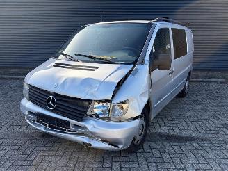 Unfallwagen Mercedes Vito  2002/11