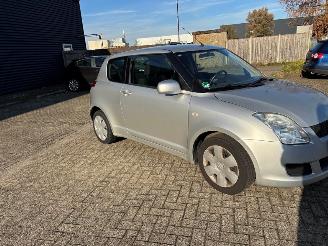 Suzuki Swift  picture 4