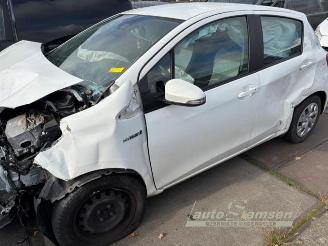 Toyota Yaris Yaris III (P13), Hatchback, 2010 / 2020 1.5 16V Hybrid picture 2