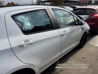 Toyota Yaris Yaris III (P13), Hatchback, 2010 / 2020 1.5 16V Hybrid picture 8