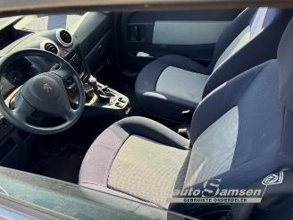 Peugeot 1007 1007 (KM), Hatchback 3-drs, 2004 / 2011 1.4 picture 8
