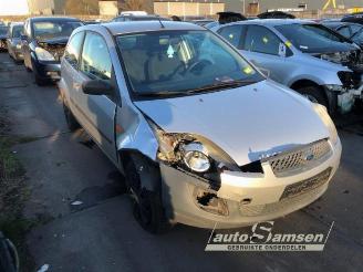 Ford Fiesta Fiesta 5 (JD/JH), Hatchback, 2001 / 2009 1.3 picture 2