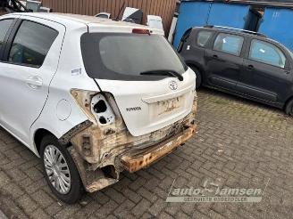 Toyota Yaris Yaris III (P13), Hatchback, 2010 / 2020 1.0 12V VVT-i picture 5