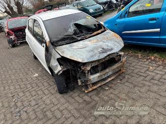 Toyota Yaris Yaris III (P13), Hatchback, 2010 / 2020 1.0 12V VVT-i picture 9