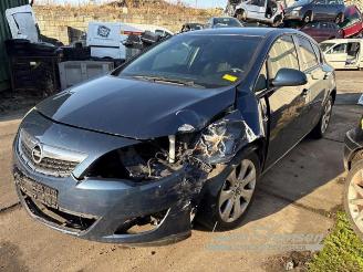 Salvage car Opel Astra Astra J (PC6/PD6/PE6/PF6), Hatchback 5-drs, 2009 / 2015 1.4 Turbo 16V 2011/9