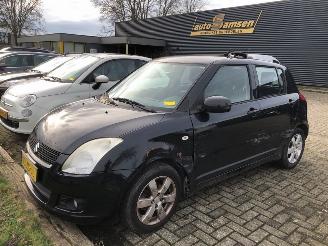 Schadeauto Suzuki Swift Swift (ZA/ZC/ZD1/2/3/9) Hatchback 2005 / 2010 - 1.3 VVT 16V Hatchback  Benzine 1.328cc 68kW (92pk) FWD 2005-02/2010-09 (EZC11; MZA11; MZC11; NZA11; NZC11) M13AVVT 2008/5