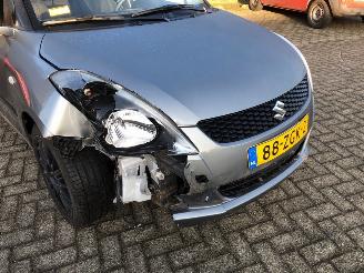 Suzuki Swift  picture 2