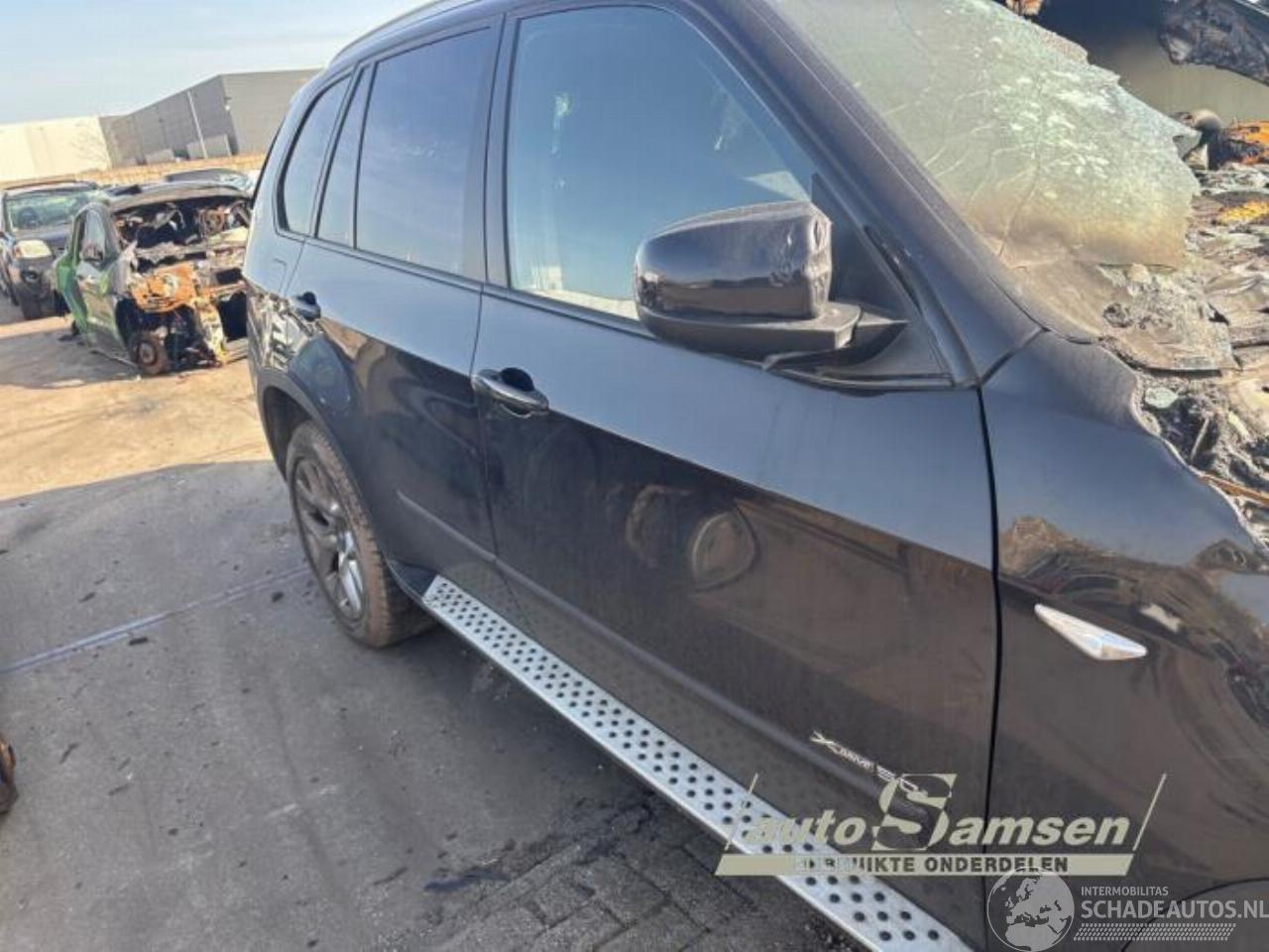 BMW X5 X5 (E70), SUV, 2006 / 2013 xDrive 50i 4.4 V8 32V