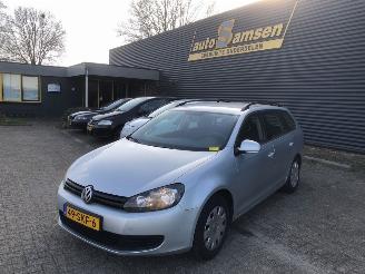 Schadeauto Volkswagen Golf  2011/10