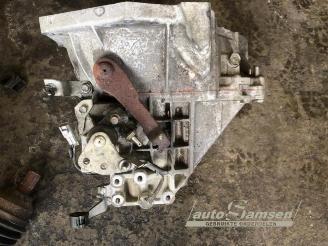 Peugeot 108 108, Hatchback, 2014 1.0 12V picture 12