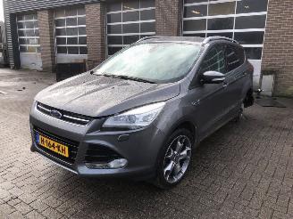 uszkodzony samochody osobowe Ford Kuga  2014/6