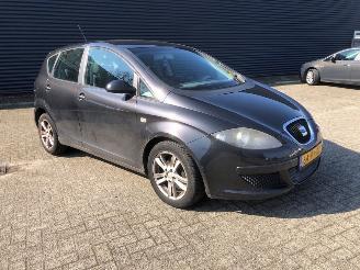 uszkodzony samochody osobowe Seat Altea 1.6 MPV  Benzine 1.598cc 75kW (102pk) FWD 2004-03/2005-05 (5P1) BGU 2005/1