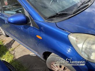 Daihatsu Cuore Cuore (L251/271/276), Hatchback, 2003 1.0 12V DVVT picture 8