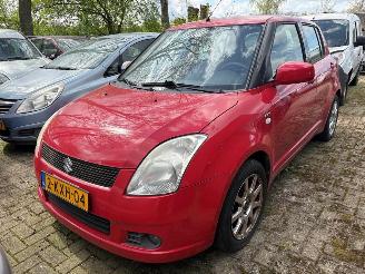 Schadeauto Suzuki Swift Swift (ZA/ZC/ZD1/2/3/9) Hatchback 2005 / 2010 - 1.5 VVT 16V Hatchback  Benzine 1.490cc 75kW (102pk) FWD 2005-02/2010-09 (EZC21; MZA21; MZC21; NZA21; NZC21) M15A 2007/6