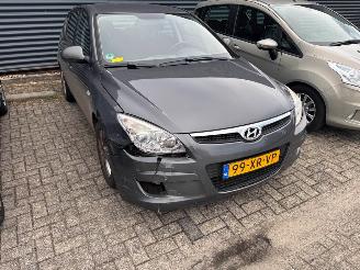 Vaurioauto  passenger cars Hyundai I-30  2007/8