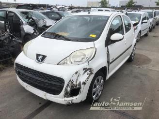 Auto da rottamare Peugeot 107 107, Hatchback, 2005 / 2014 1.0 12V 2011/2