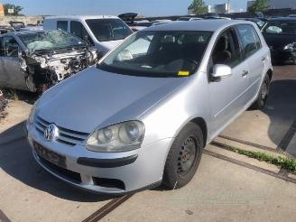 Auto da rottamare Volkswagen Golf Golf V (1K1), Hatchback, 2003 / 2010 1.4 16V 2004/1