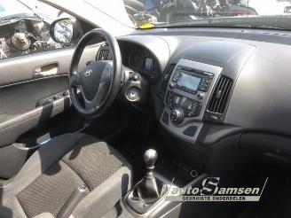 Hyundai I-30 i30 Crosswagon (WWH), Combi, 2007 / 2012 1.4 CVVT 16V picture 16