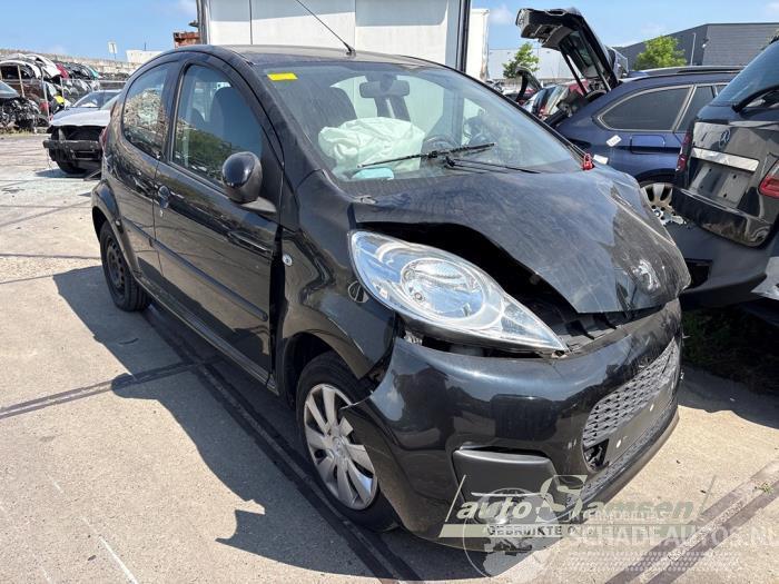 Peugeot 107 107, Hatchback, 2005 / 2014 1.0 12V