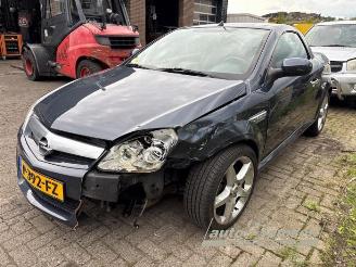 demontáž osobní automobily Opel Tigra Tigra Twin Top, Cabrio, 2004 / 2010 1.8 16V 2008/10