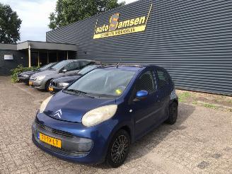 skadebil auto Citroën C1 C1 Hatchback 2005 / 2014 - 1.0 12V Hatchback  Benzine 998cc 50kW (68pk) FWD 2005-06/2014-09 (PMCFA; PMCFB; PNCFA; PNCFB) 1KRFE; CFB; 384F; CFA 2007/2