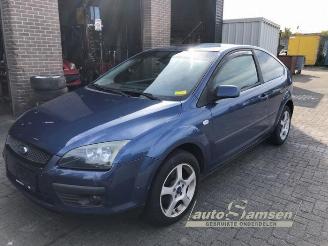 Salvage car Ford Focus Focus 2, Hatchback, 2004 / 2012 1.6 16V 2007/11