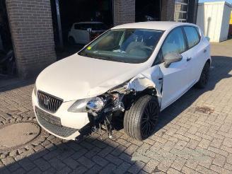 Vrakbiler auto Seat Ibiza Ibiza IV (6J5), Hatchback 5-drs, 2008 / 2017 1.2 12V 2010/1