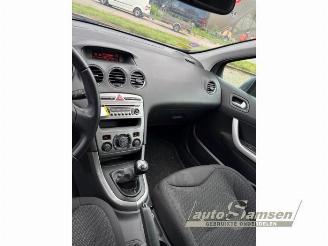 Dezmembrări autoturisme Peugeot 308 308 SW (4E/H), Combi 5-drs, 2007 / 2014 1.6 16V THP 155 2010/8