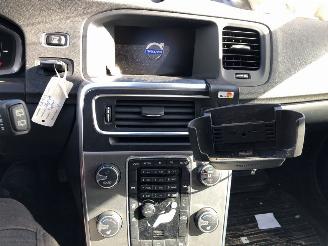 Volvo V-60  picture 11