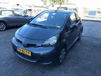 damaged passenger cars Toyota Aygo  2009/2