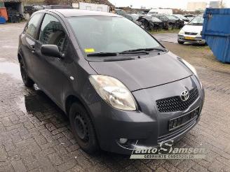 Uttjänta bilar auto Toyota Yaris Yaris II (P9), Hatchback, 2005 / 2014 1.0 12V VVT-i 2008/10