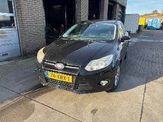 Avarii autoturisme Ford Focus  2012/5