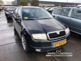 Vaurioauto  passenger cars Skoda Fabia Fabia (6Y5), Combi 5-drs, 2000 / 2007 1.4i 16V 2003/7