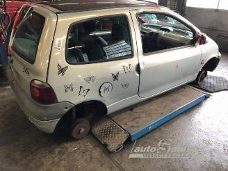 Purkuautot passenger cars Renault Twingo Twingo (C06), Hatchback 3-drs, 1993 / 2007 1.2 16V 2001/8