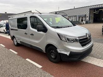 krockskadad bil bedrijf Renault Trafic 2.0 DCI 110KW DC L2H1 LANG AUTOMAAT KLIMA AIRCO 2023/8