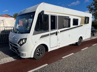 skadebil camper Carado  I 449  INTEGRALE  HEFBED  QEEUNSBED DOUCHE TV 35.000KM 2018/4