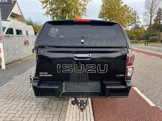 Isuzu D-Max 1.9d 120kw V-CROSS Double Cab. 4wd Autom. Klima Euro6 picture 3
