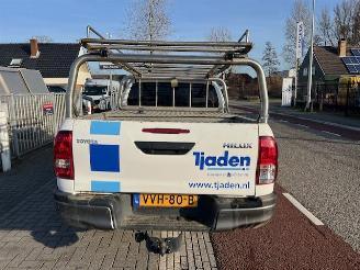 Toyota Hilux 2.4 D-4D 110KW EXTRA CAB. AIRCO KLIMA 4WD picture 3