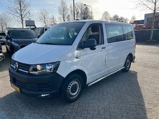 Damaged car Volkswagen Transporter 2.0 TDI 110KW AUTOM. KOMBI PKW BRIEF 8P KLIMA EURO6 2017/10