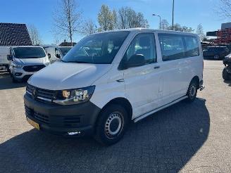 Schadeauto Volkswagen Transporter 2.0 TDI 110KW  KOMBI AUTM. BRIEF PKW 8P KLIMA EURO6 2017/6