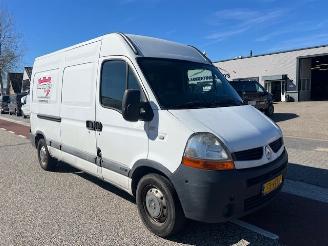 skadebil bedrijf Renault Master 2.5 DCI 88KW L2H2 2008/10