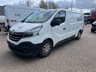 skadebil bedrijf Renault Trafic 2.0 DCI 88KW L2H1 LANG AIRCO KLIMA EURO6 2020/9