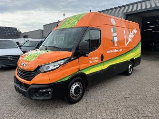 skadebil bedrijf Iveco Daily 35S18 3.0D 129KW L2H2 HIMATIC AUTOM. KLIMA EURO6 2023/1