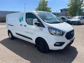 krockskadad bil bedrijf Ford Transit Custom 2.0 TDCI 96KW L2H1 LANG AUTOM.  EURO6 2023/8