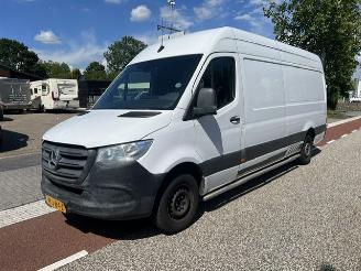 skadebil bedrijf Mercedes Sprinter 316 CDI 120KW MAXI L3H2 AIRCO KLIMA EURO6 2019/10