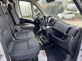 Peugeot Boxer 35 2.2 BLUEHDI 132KW L2H2 AIRCO KLIMA NEW MODEL. picture 6