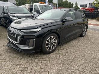 Vaurioauto  passenger cars Audi Q6 SUV E-TRON  100KWH  S-LINE  7300KM 2026/1