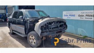 Salvage car Chevrolet Avalanche  2004/8